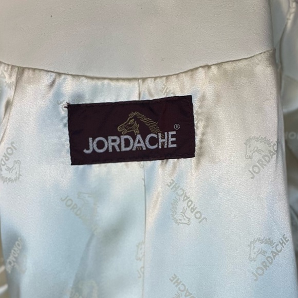 VINTAGE JORDACHE WHITE COAT *** Disclaimer*** - Picture 8 of 9